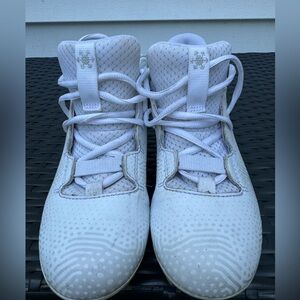 EUC New Balance lacrosse cleats.